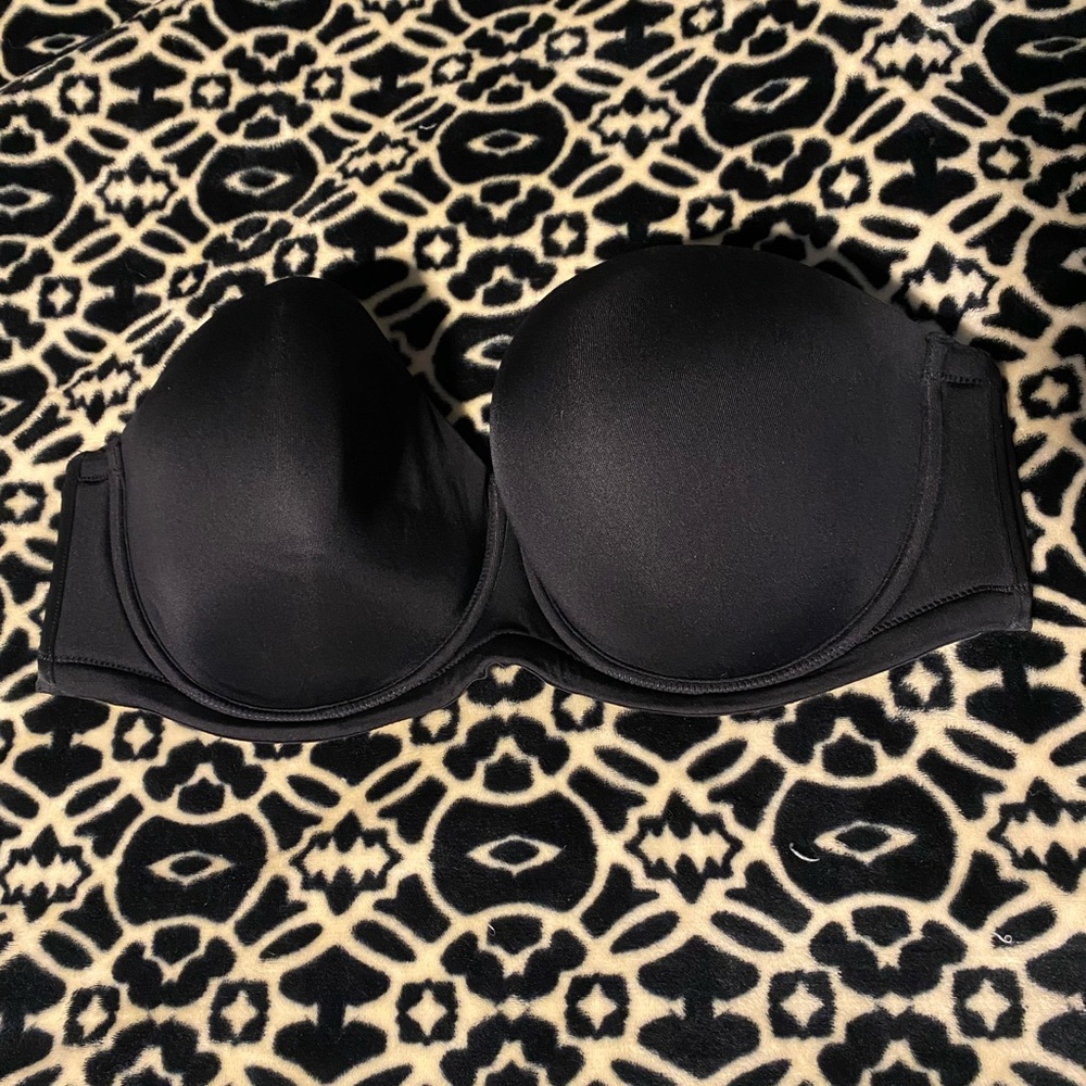 2/$30 Wacoal Black Strapless Bra - size 36H